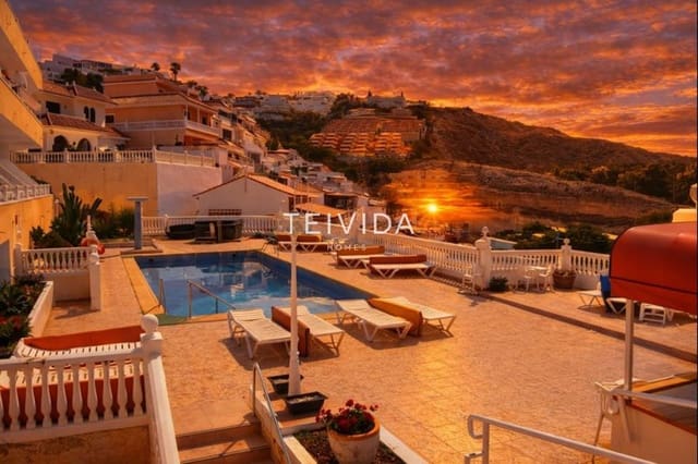 Leilighet til salgs i Costa Adeje, Adeje med svømmebasseng - € 239 000 (Ref: 9528771)