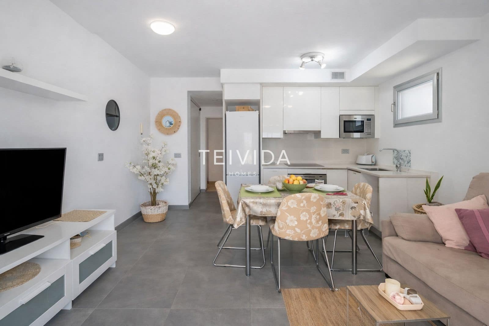 2 bedroom Flat for rent in Granadilla de Abona with pool garage - € 1,390 (Ref: 9532935)