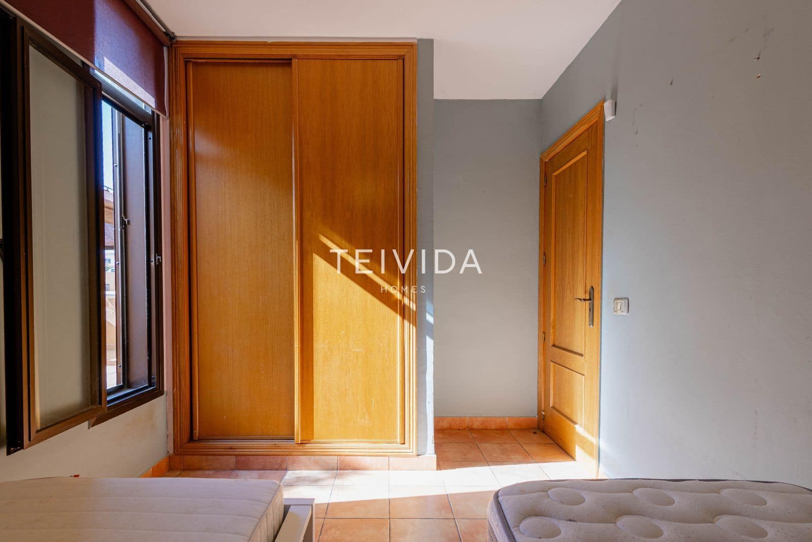 2 soverom Hus til salgs i Costa Adeje med svømmebasseng garasje - € 669 000 (Ref: 9539740)