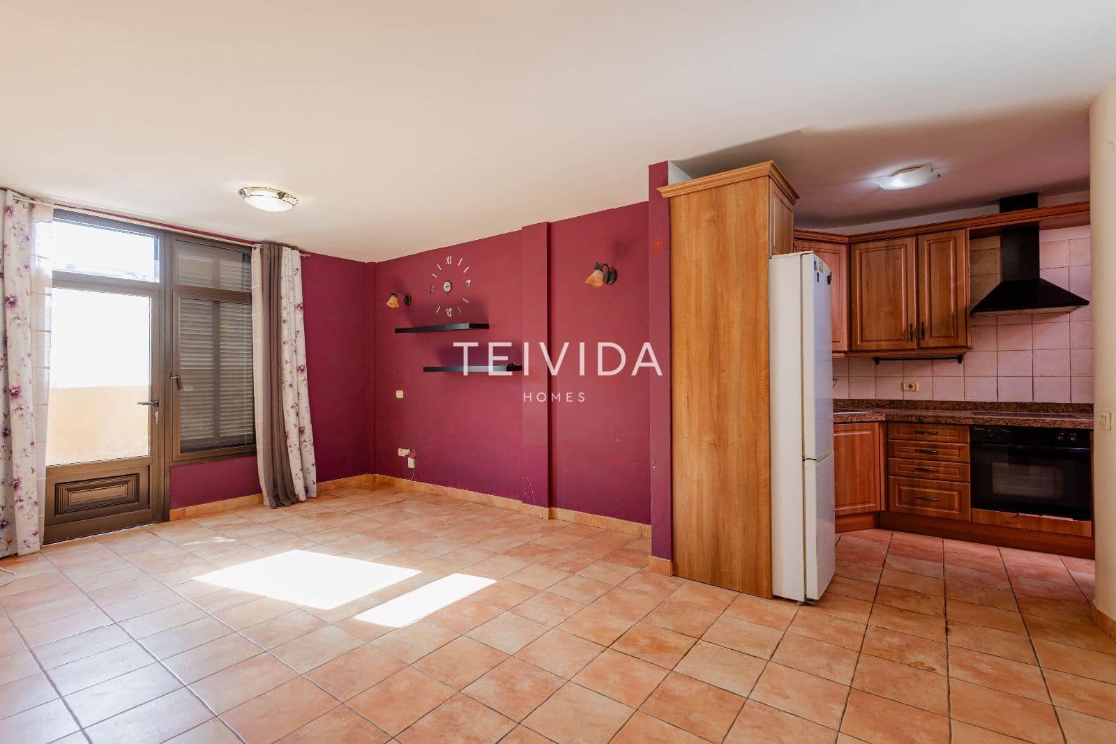 2 soverom Hus til salgs i Costa Adeje med svømmebasseng garasje - € 669 000 (Ref: 9539740)