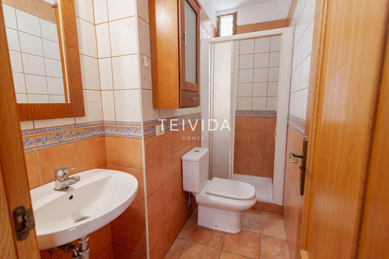 2 soverom Hus til salgs i Costa Adeje med svømmebasseng garasje - € 669 000 (Ref: 9539740)