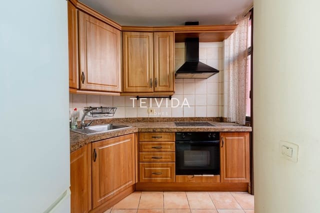 2 soverom Hus til salgs i Costa Adeje, Adeje med svømmebasseng garasje - € 669 000 (Ref: 9539740)