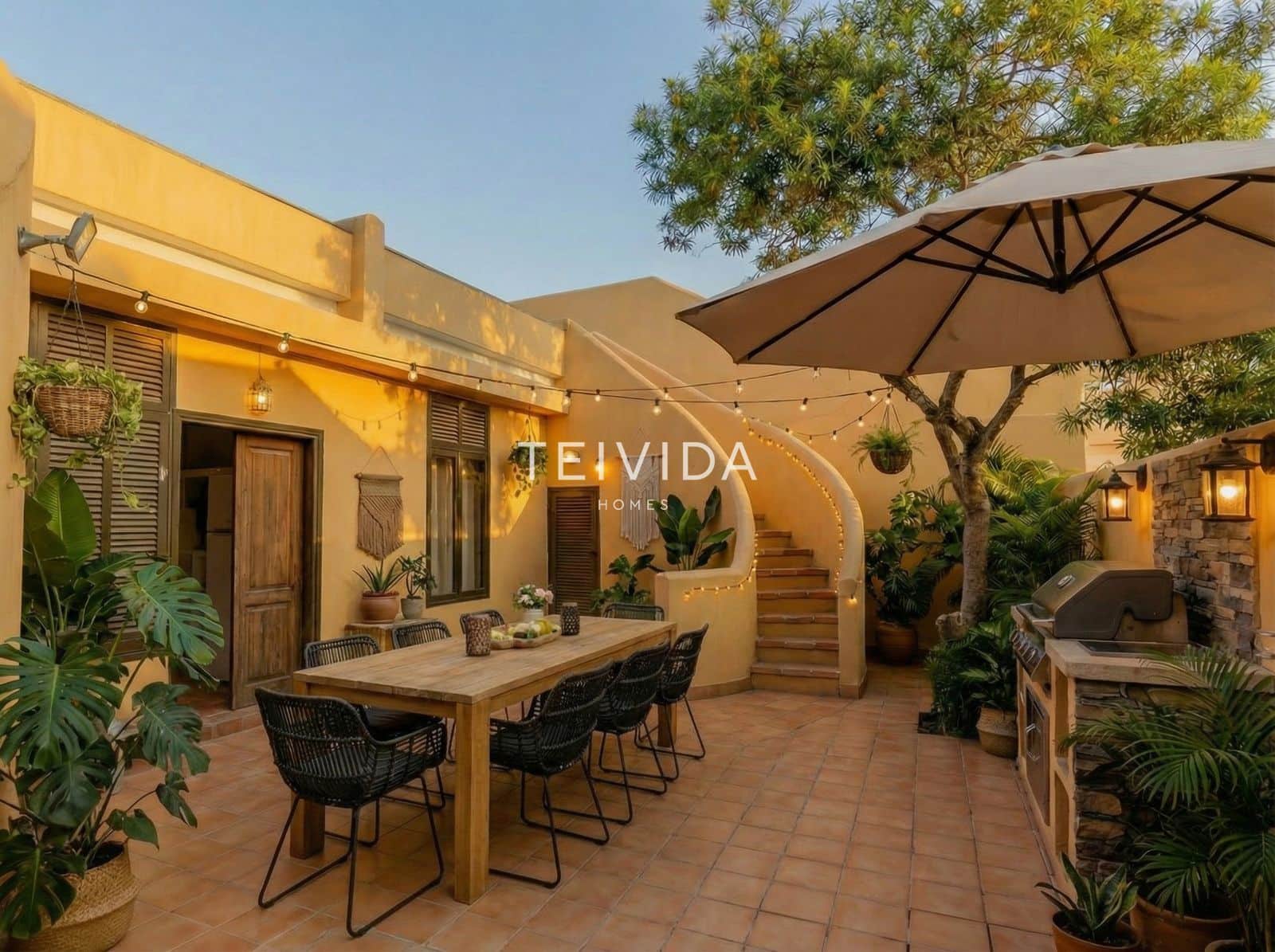 2 soverom Hus til salgs i Costa Adeje med svømmebasseng garasje - € 669 000 (Ref: 9539740)