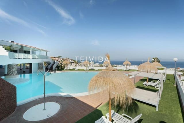 Penthouse til leje i Costa Adeje, Adeje med swimmingpool - € 950 (Ref: 9542624)
