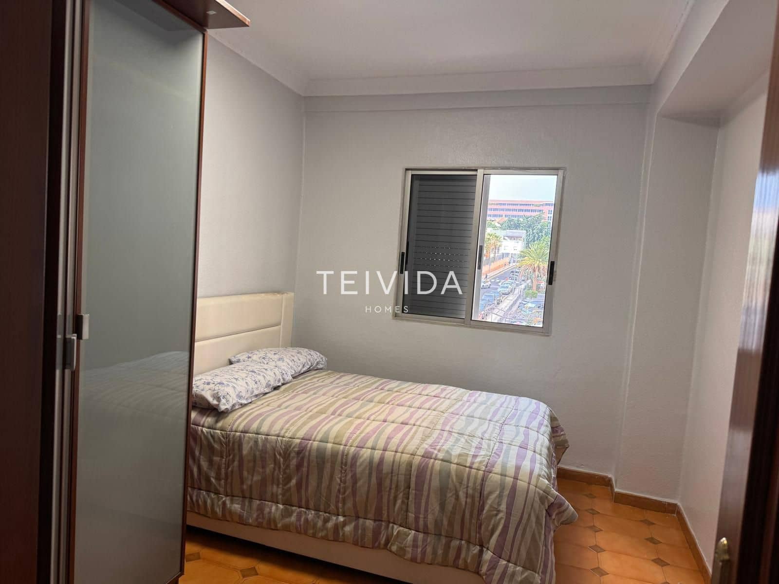 4 sovrum Lägenhet att hyra i Santa Cruz de Tenerife - 1 300 € (Ref: 9542744)