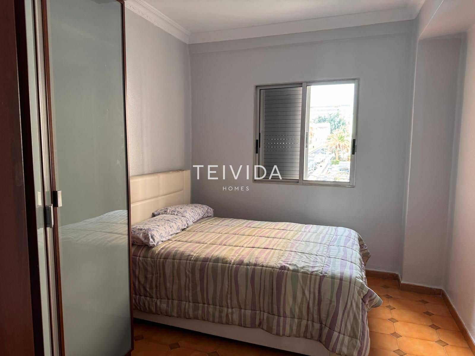 4 sovrum Lägenhet att hyra i Santa Cruz de Tenerife - 1 300 € (Ref: 9542744)