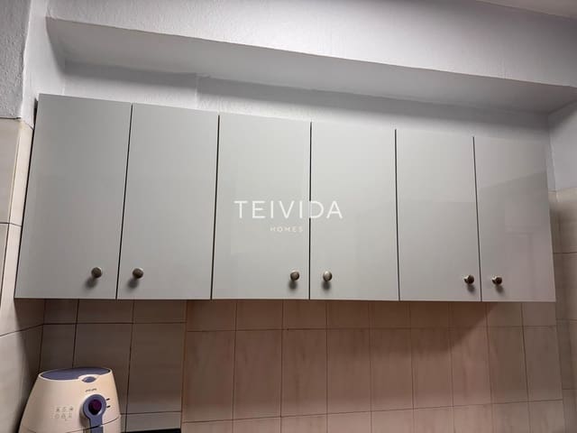 4 sovrum Lägenhet att hyra i Santa Cruz de Tenerife - 1 300 € (Ref: 9542744)
