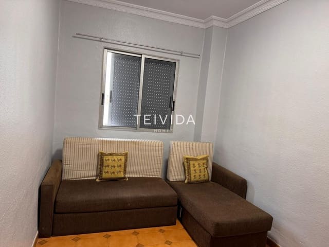 4 sovrum Lägenhet att hyra i Santa Cruz de Tenerife - 1 300 € (Ref: 9542744)