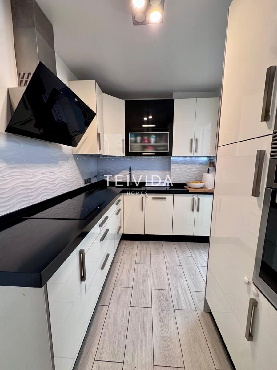 3 camera da letto Appartamento in vendita in Arona - 499.000 € (Rif: 9549893)