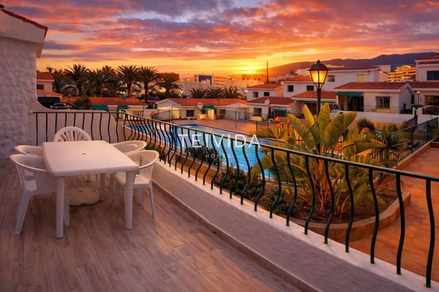 2 sypialnia Dom na sprzedaż w Adeje z basenem garażem - 650 000 € (Ref: 9550067)