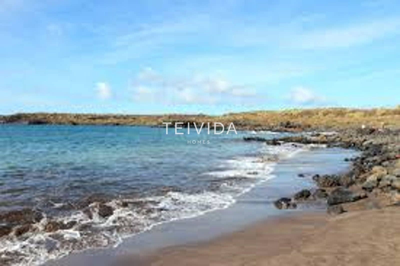 5 bedroom Townhouse for sale in Costa del Silencio - € 400,000 (Ref: 9559813)