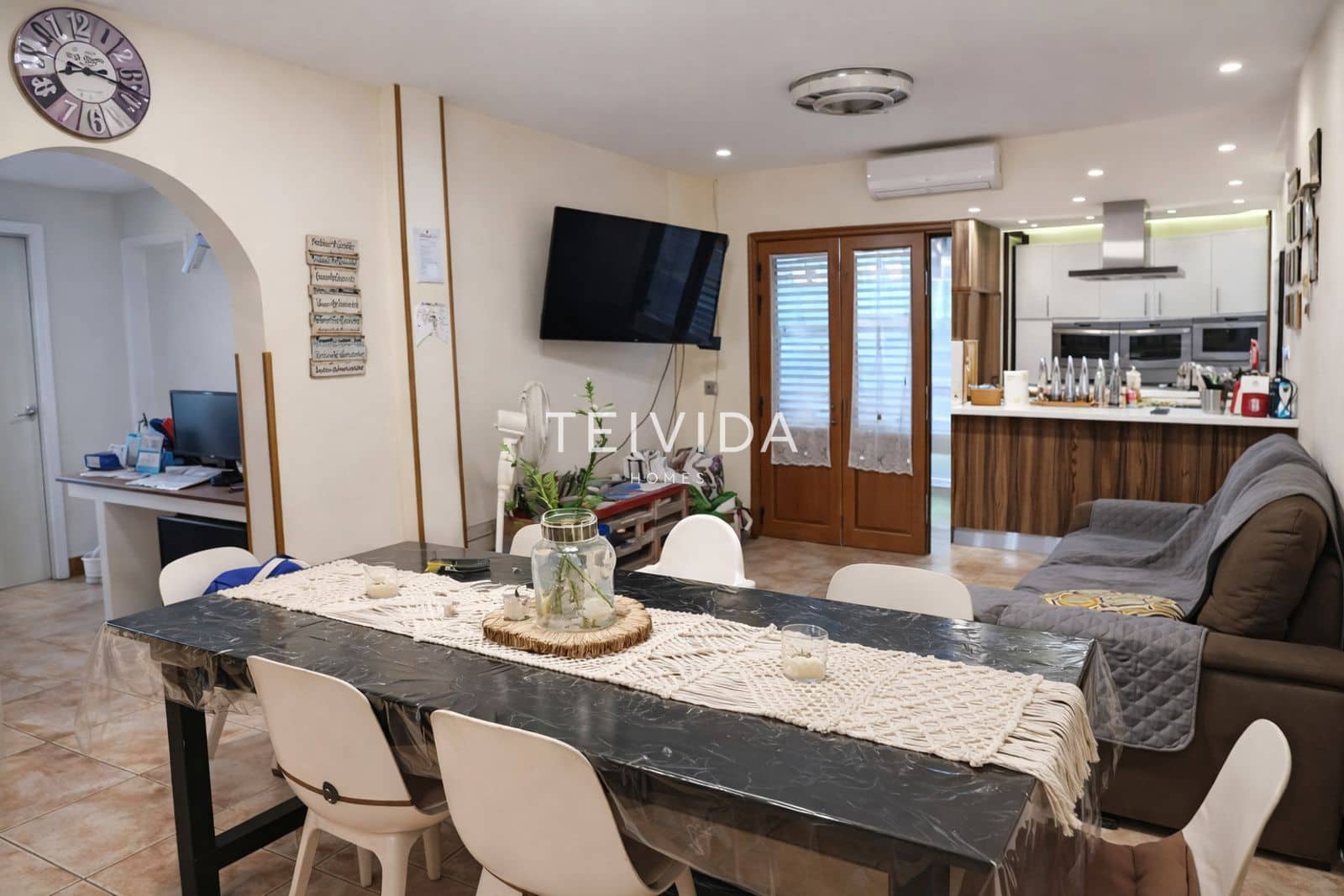 5 bedroom Townhouse for sale in Costa del Silencio - € 400,000 (Ref: 9559813)