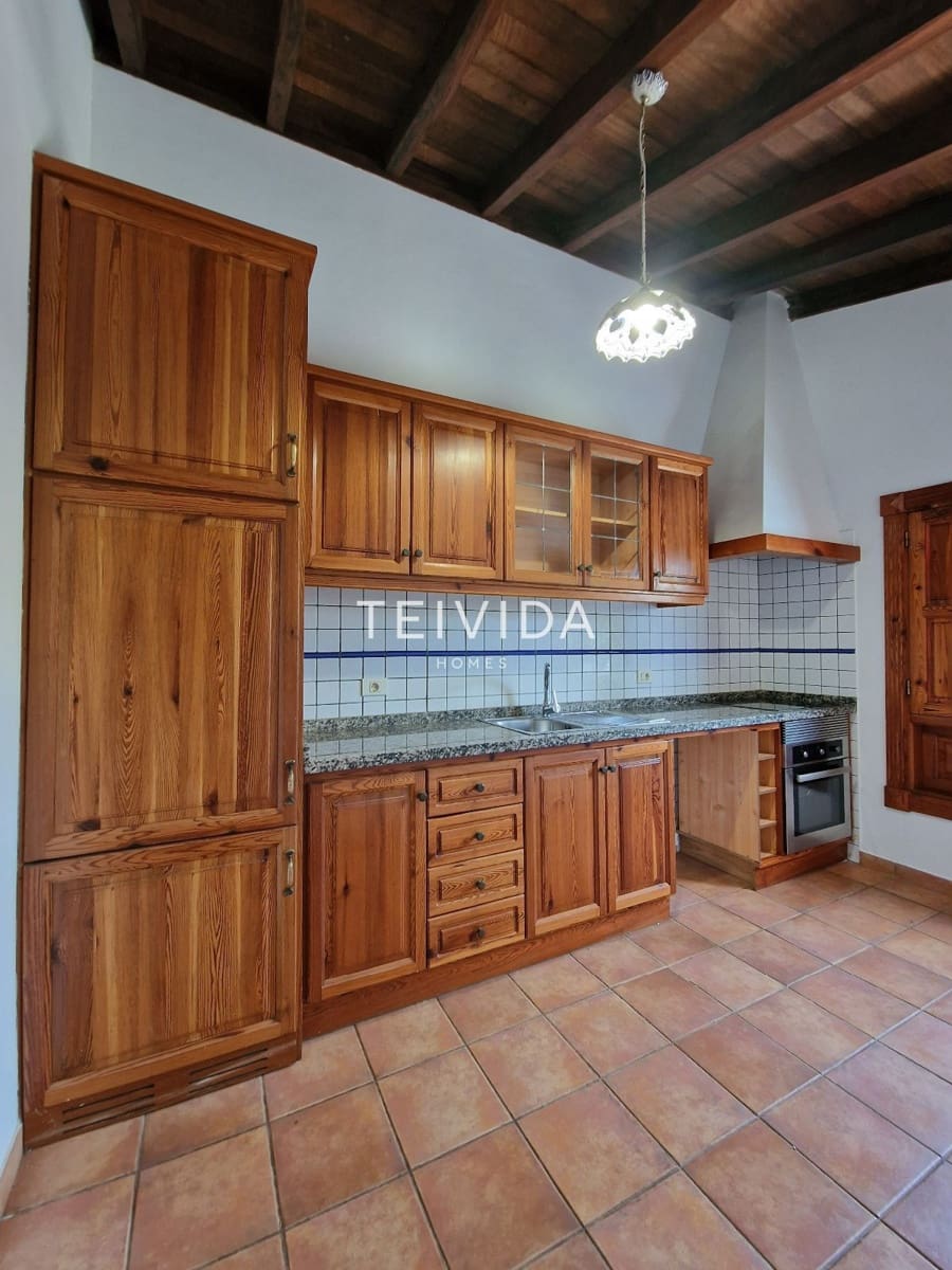 3 slaapkamer Villa te huur in San Cristobal de La Laguna met garage - € 1.400 (Ref: 9566551)