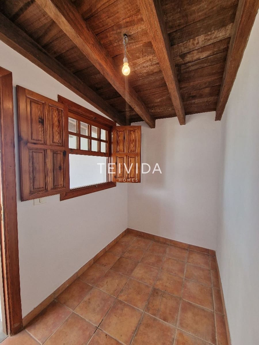 3 slaapkamer Villa te huur in San Cristobal de La Laguna met garage - € 1.400 (Ref: 9566551)