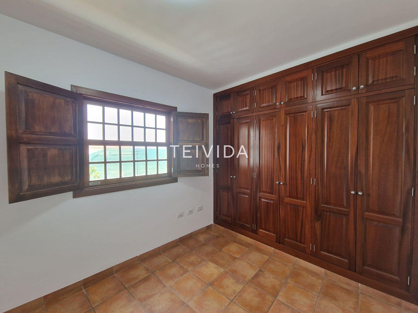 3 slaapkamer Villa te huur in San Cristobal de La Laguna met garage - € 1.400 (Ref: 9566551)