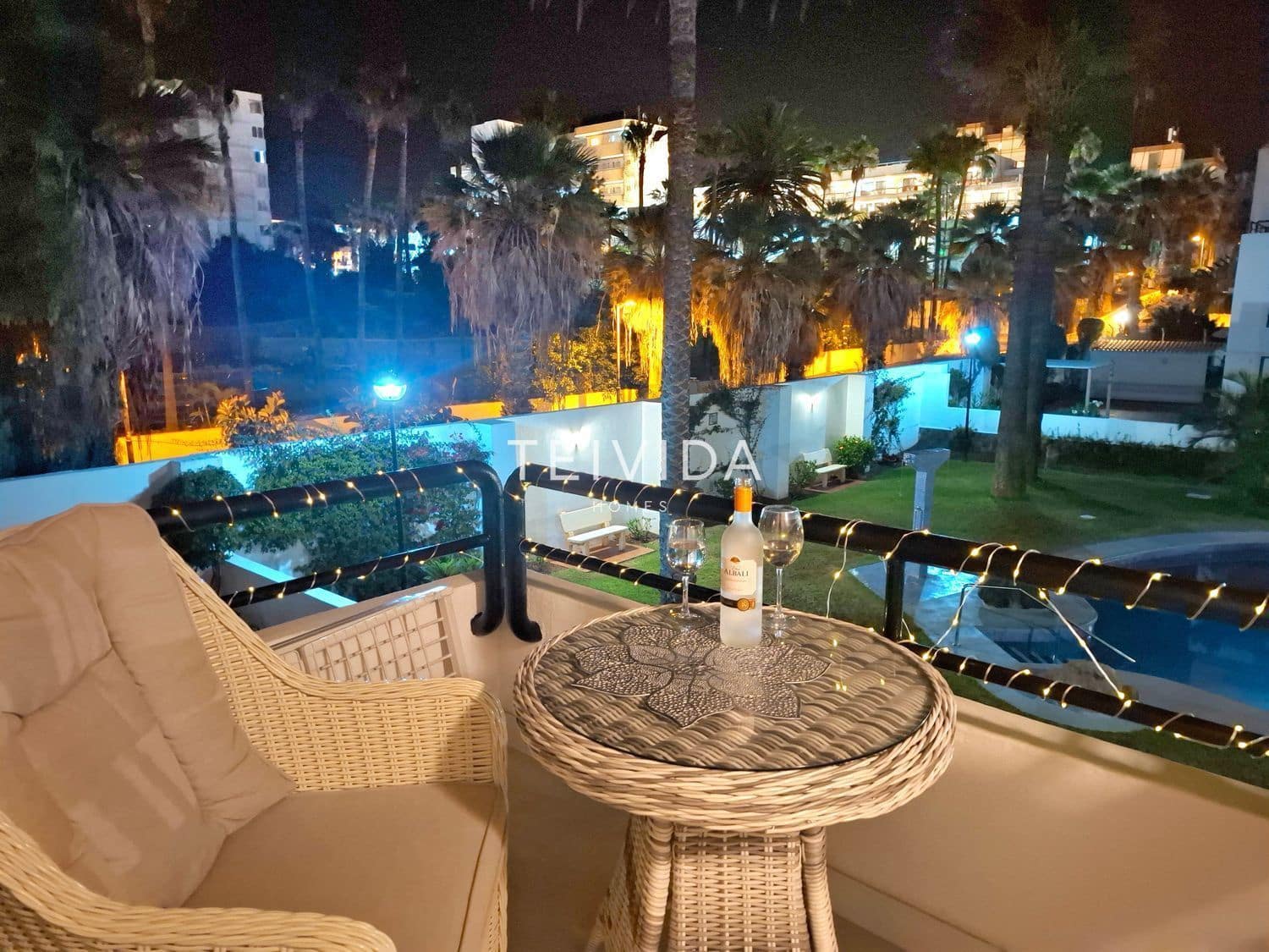 2 makuuhuone Asunto myytävänä paikassa Playa de las Americas mukana uima-altaan - 570 000 € (Ref: 9569414)