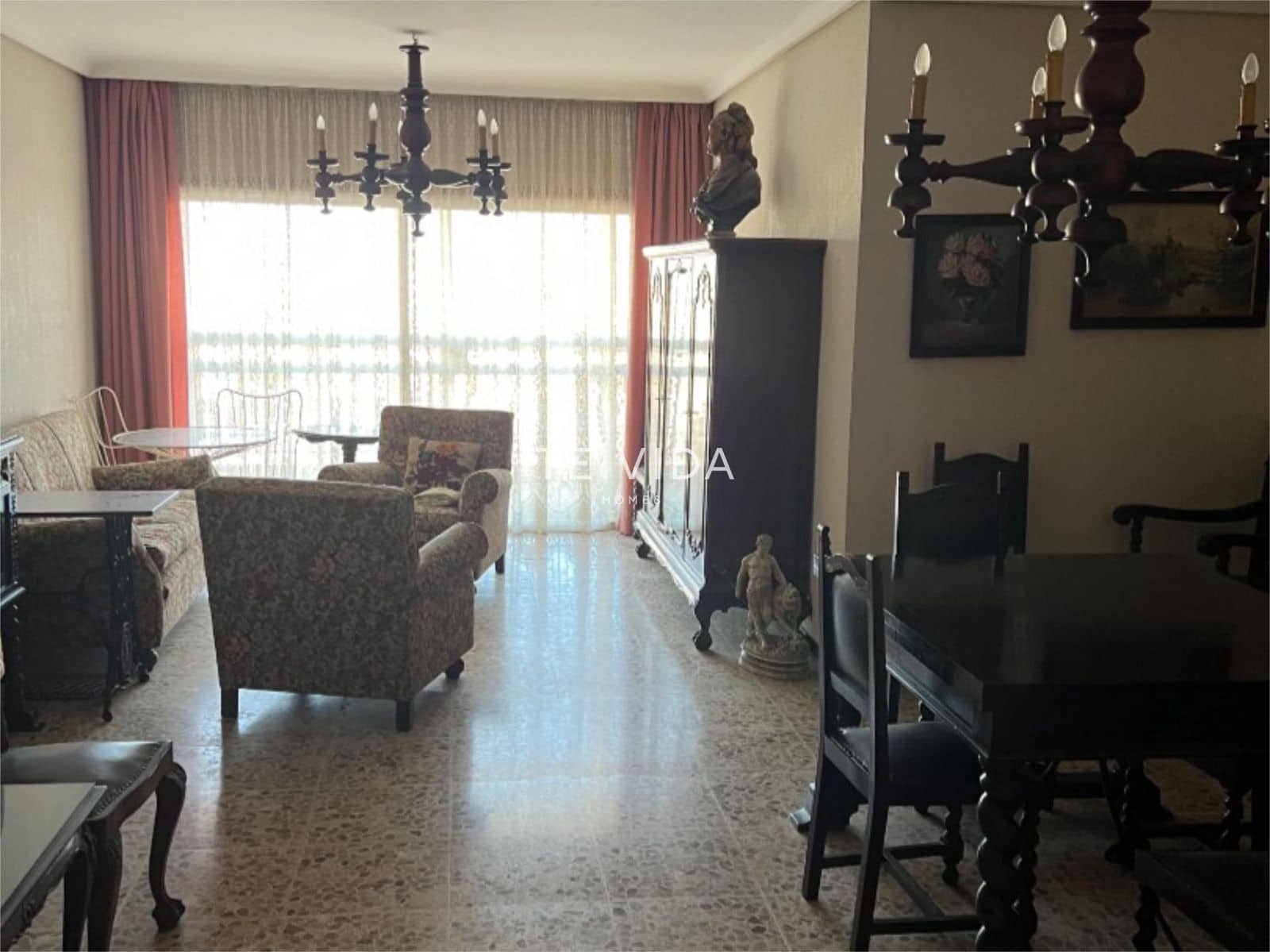 4 slaapkamer Flat te koop in Santa Cruz de Tenerife met garage - € 560.000 (Ref: 9572219)
