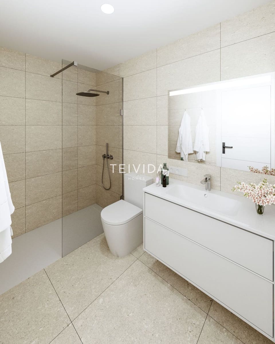 2 makuuhuone Asunto myytävänä paikassa El Medano mukana uima-altaan 
autotalli - 364 000 € (Ref: 9588277)