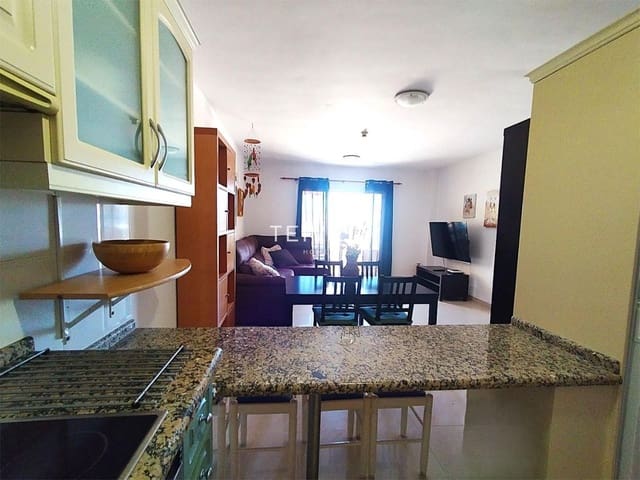 2 makuuhuone Asunto myytävänä paikassa Playa Paraiso, Adeje mukana uima-altaan - 270 000 € (Ref: 9596855)