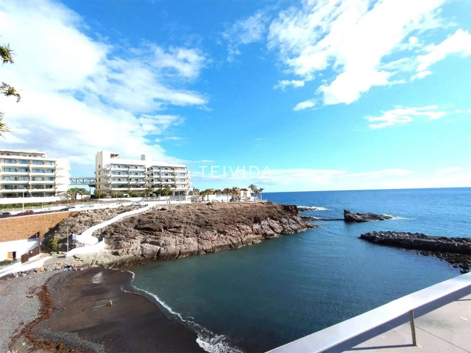 2 sovrum Lägenhet till salu i Playa Paraiso med pool - 285 000 € (Ref: 9596855)