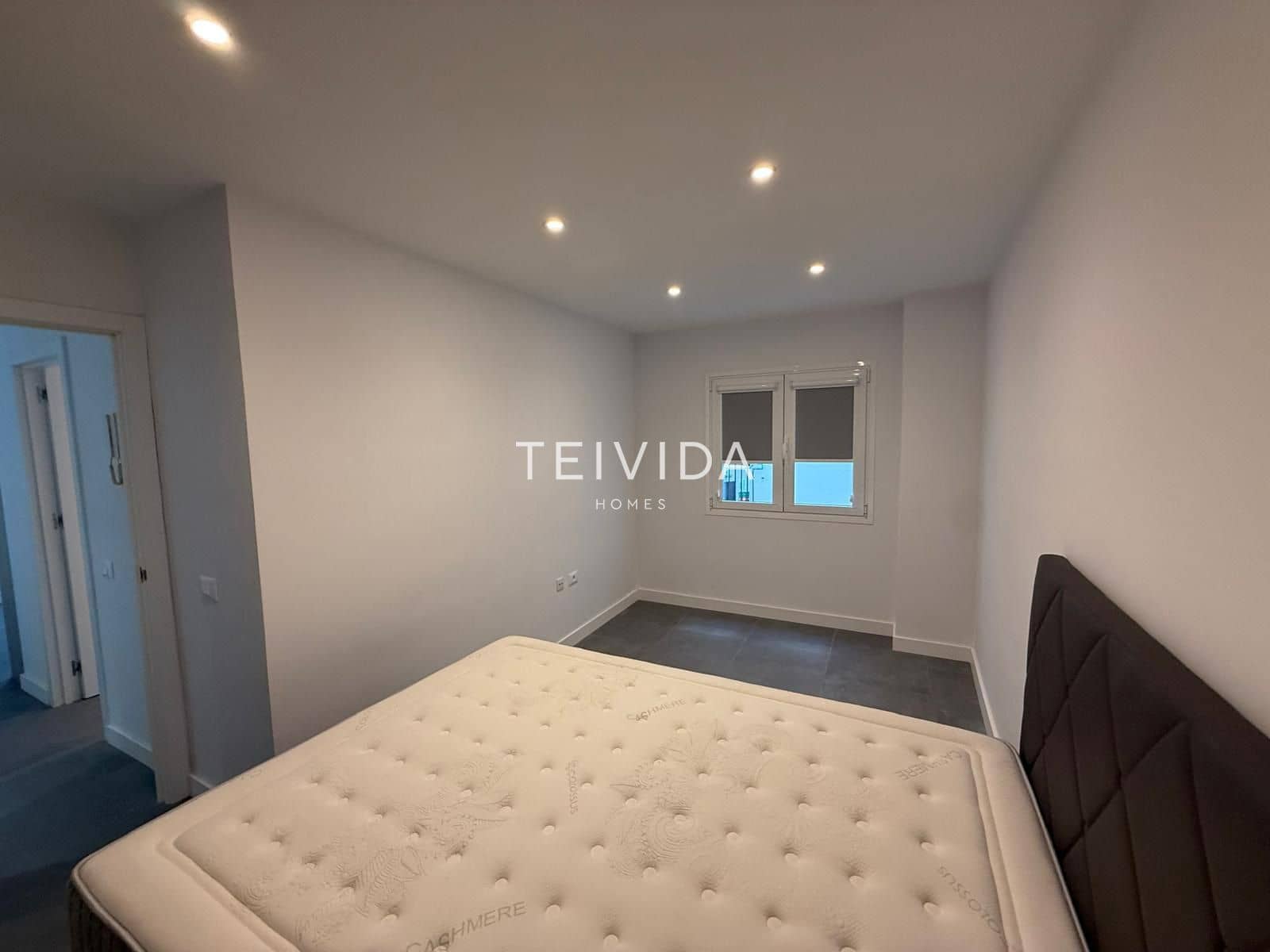 Piso de 3 habitaciones en Santa Cruz de Tenerife en alquiler - 1.500 € (Ref: 9606341)