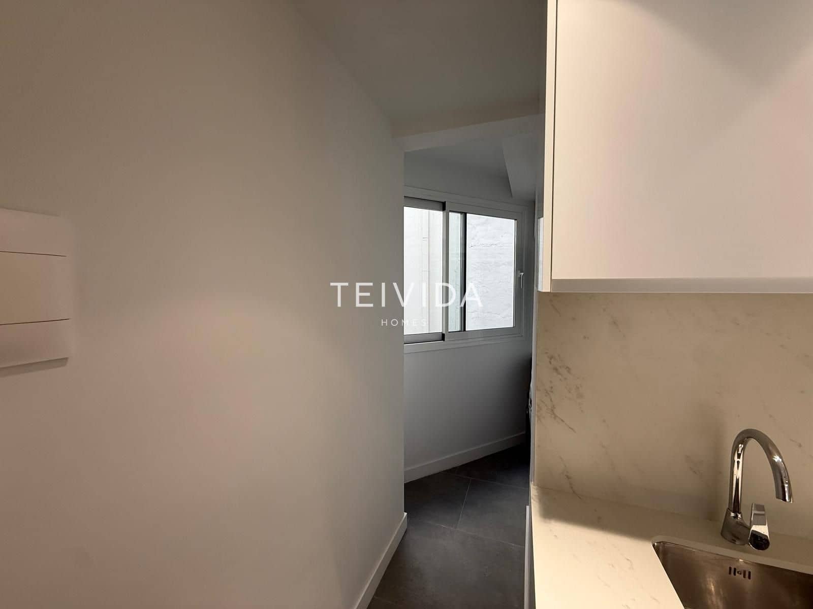 Piso de 3 habitaciones en Santa Cruz de Tenerife en alquiler - 1.500 € (Ref: 9606341)