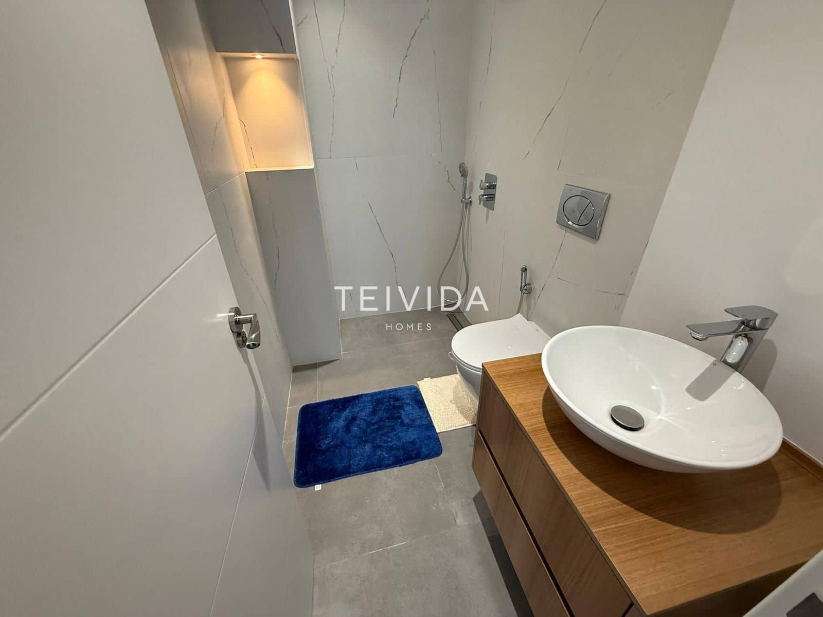 Piso de 3 habitaciones en Santa Cruz de Tenerife en alquiler - 1.500 € (Ref: 9606341)