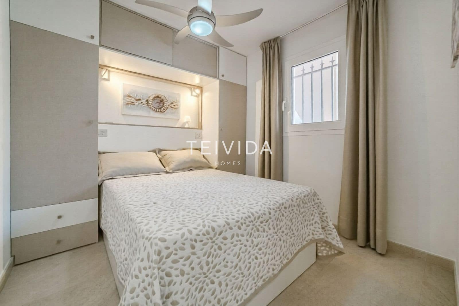 Piso de 3 habitaciones en Los Cristianos en venta con piscina garaje - 630.000 € (Ref: 9606697)