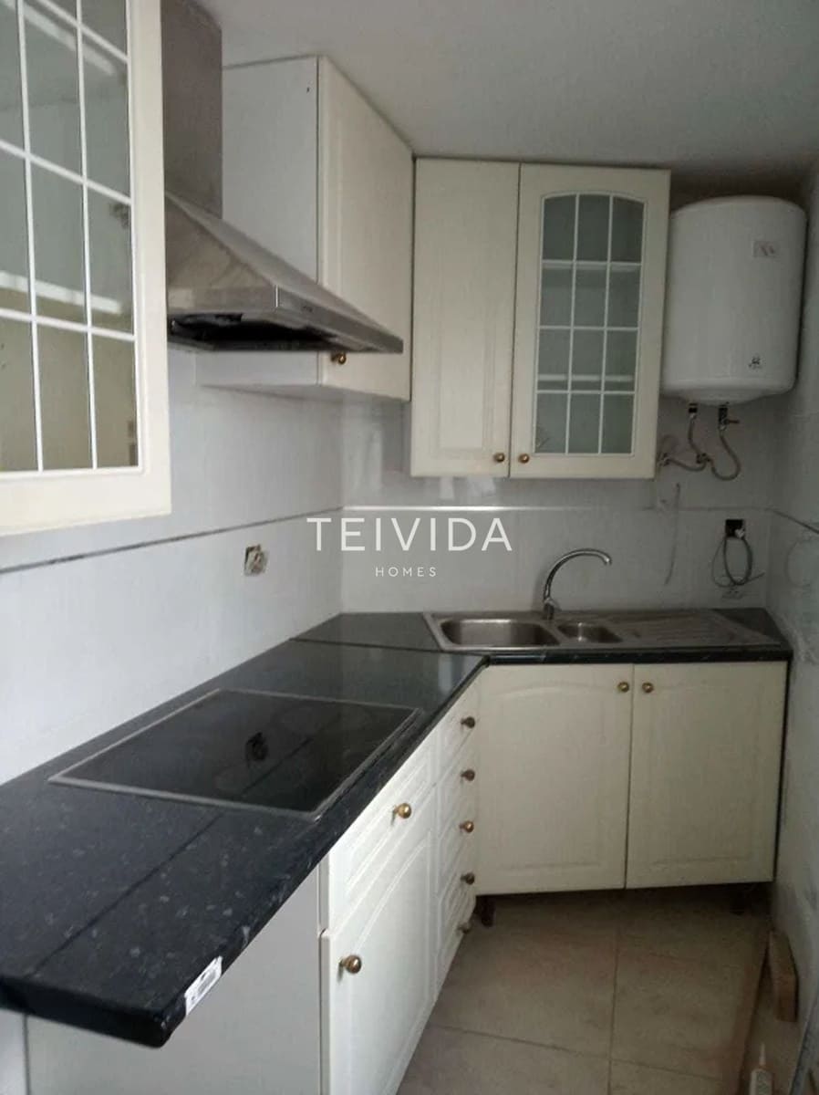 3 sovrum Restaurang/Bar till salu i Granadilla de Abona - 325 000 € (Ref: 9606698)