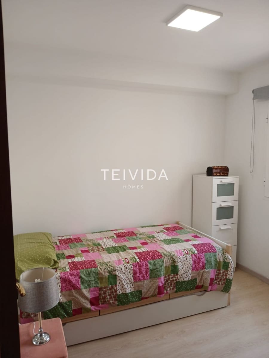 Piso de 2 habitaciones en Santa Cruz de Tenerife en alquiler con garaje - 1.100 € (Ref: 9606835)