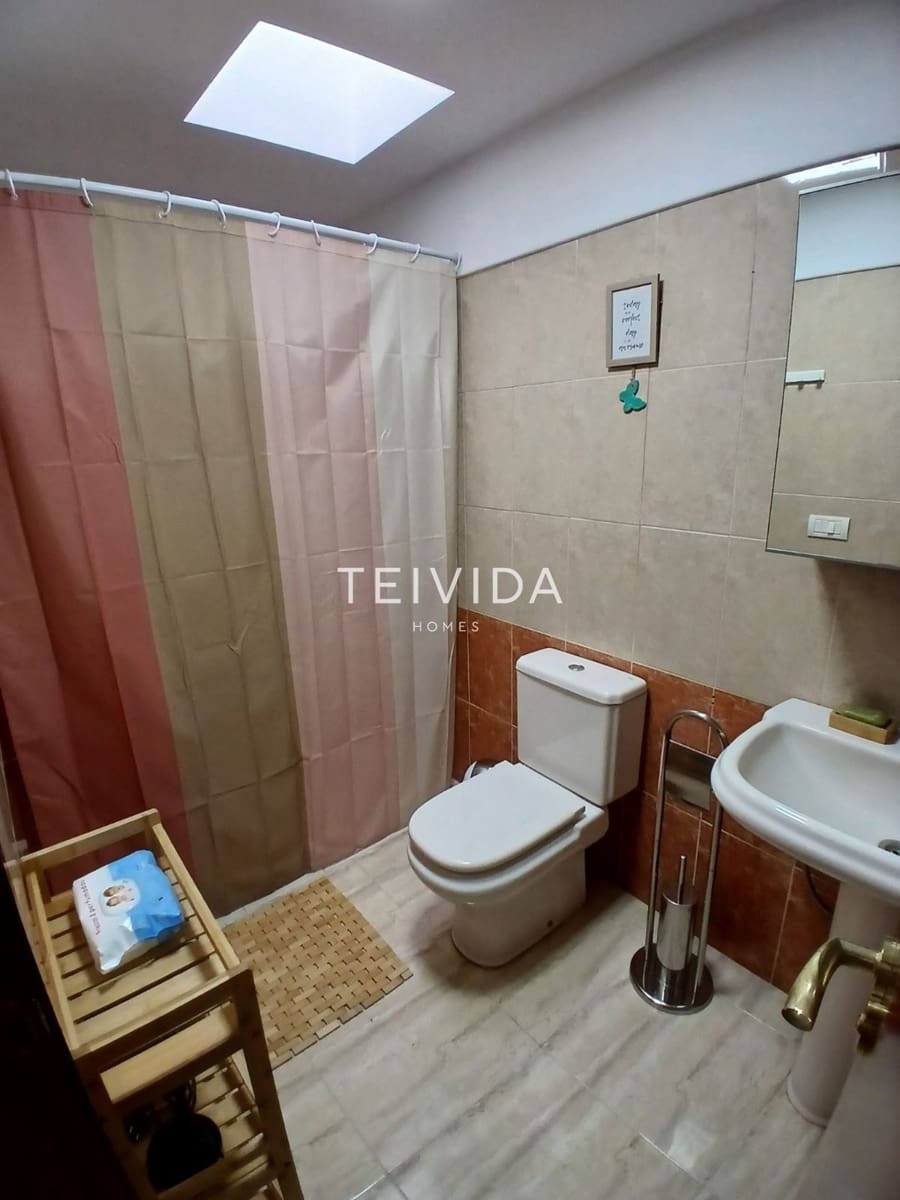 Piso de 2 habitaciones en Santa Cruz de Tenerife en alquiler con garaje - 1.100 € (Ref: 9606835)