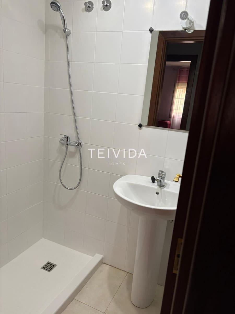 3 bedroom Flat for sale in Santa Cruz de Tenerife - € 253,000 (Ref: 9609932)