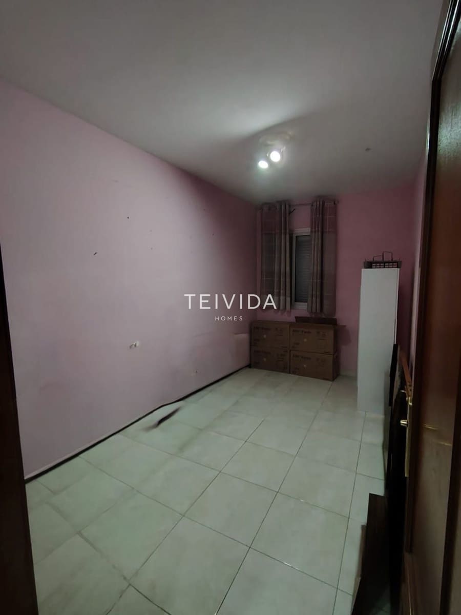 3 bedroom Flat for sale in Santa Cruz de Tenerife - € 253,000 (Ref: 9609932)