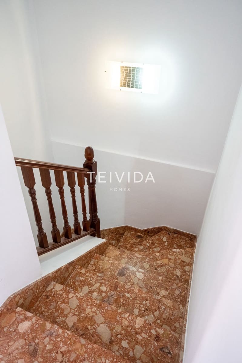 3 slaapkamer Flat te koop in El Madronal met zwembad garage - € 490.000 (Ref: 9609933)