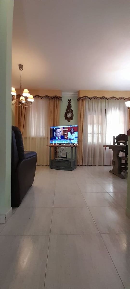 3 bedroom Villa for sale in Las Rosas (Las Galletas) with garage - € 399,900 (Ref: 9610607)