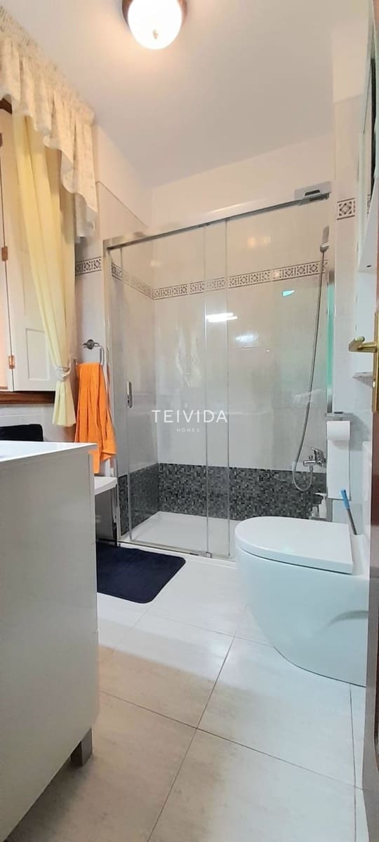 3 bedroom Villa for sale in Las Rosas (Las Galletas) with garage - € 399,900 (Ref: 9610607)