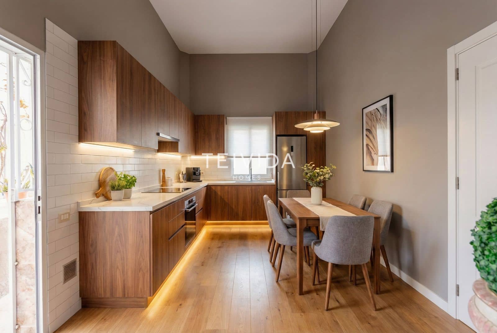 8 bedroom Villa for sale in Cabo Blanco - € 1,600,000 (Ref: 9614179)