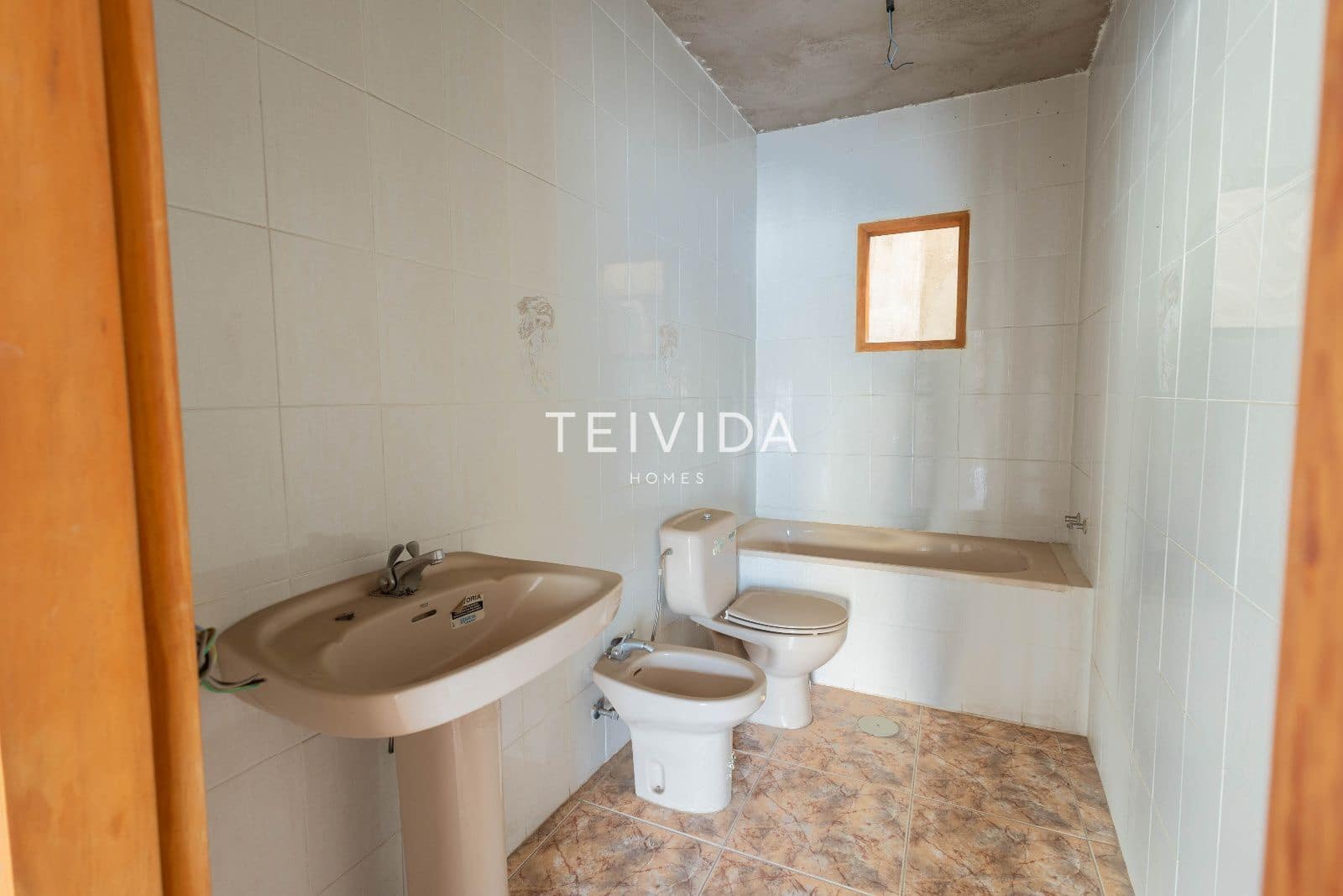 8 bedroom Villa for sale in Cabo Blanco - € 1,600,000 (Ref: 9614179)