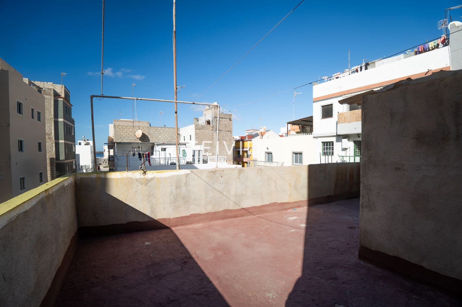 4 bedroom Restaurant/Bar for sale in Arona - € 250,000 (Ref: 9614181)