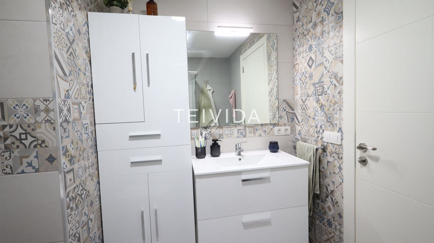 2 makuuhuone Asunto myytävänä paikassa Guia de Isora - 280 000 € (Ref: 9618446)