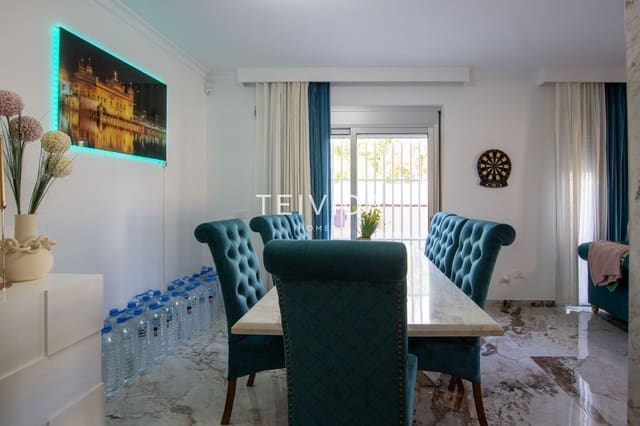 4 makuuhuone Asunto myytävänä paikassa Golf del Sur, San Miguel de Abona mukana uima-altaan 
autotalli - 579 000 € (Ref: 9618673)