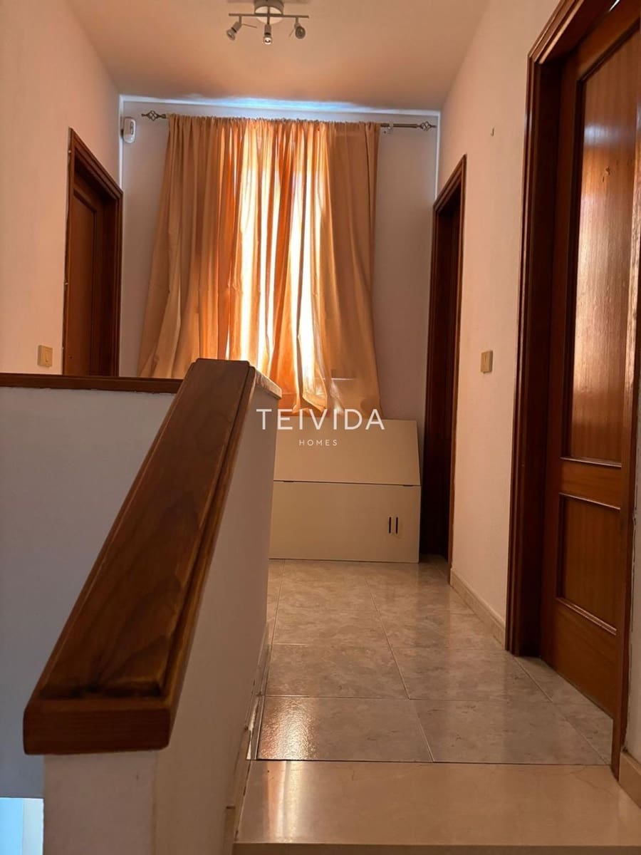 3 soveværelse Byhus til salg i Las Rosas (Las Galletas) - € 333.000 (Ref: 9618800)