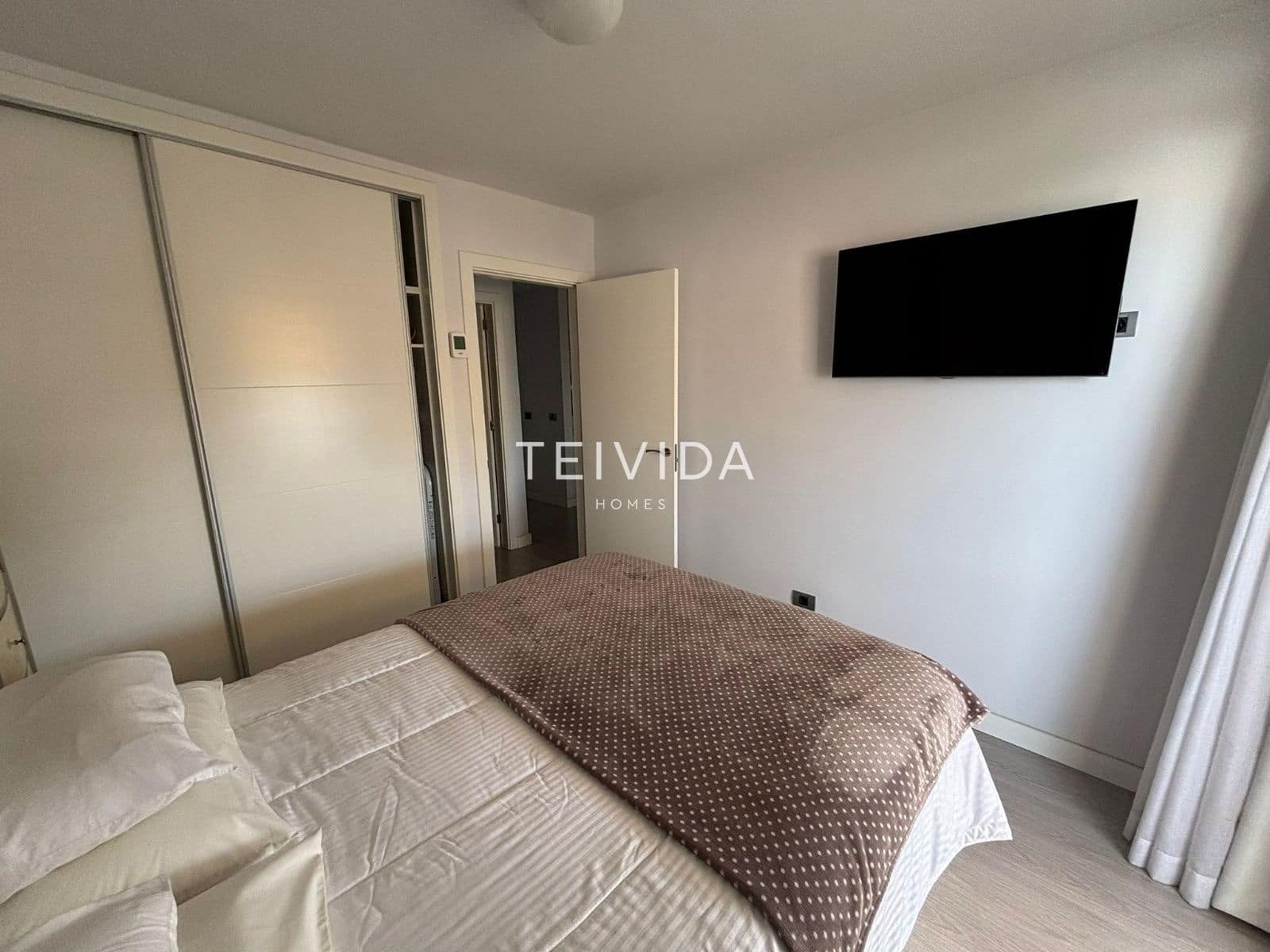 1 bedroom Flat for rent in Los Cristianos - € 1,400 (Ref: 9628143)