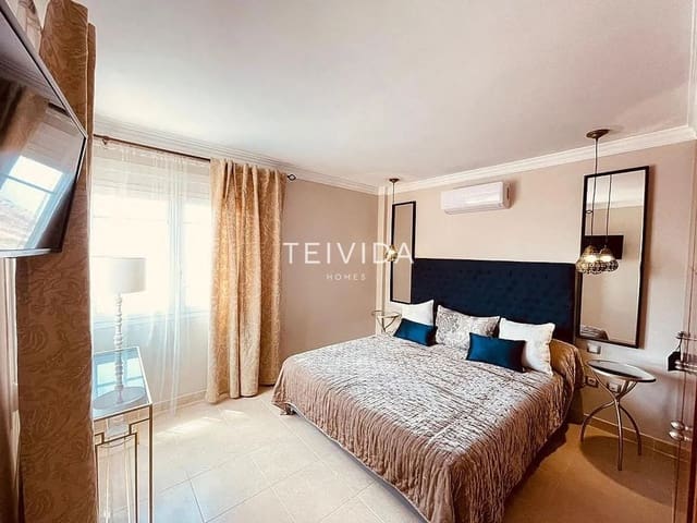 4 soveværelse Villa til salg i Los Cristianos, Arona med swimmingpool garage - € 815.000 (Ref: 9628144)