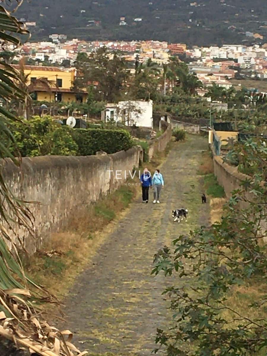 4 bedroom Villa for rent in Santa Cruz de Tenerife with pool garage - € 2,500 (Ref: 9631811)