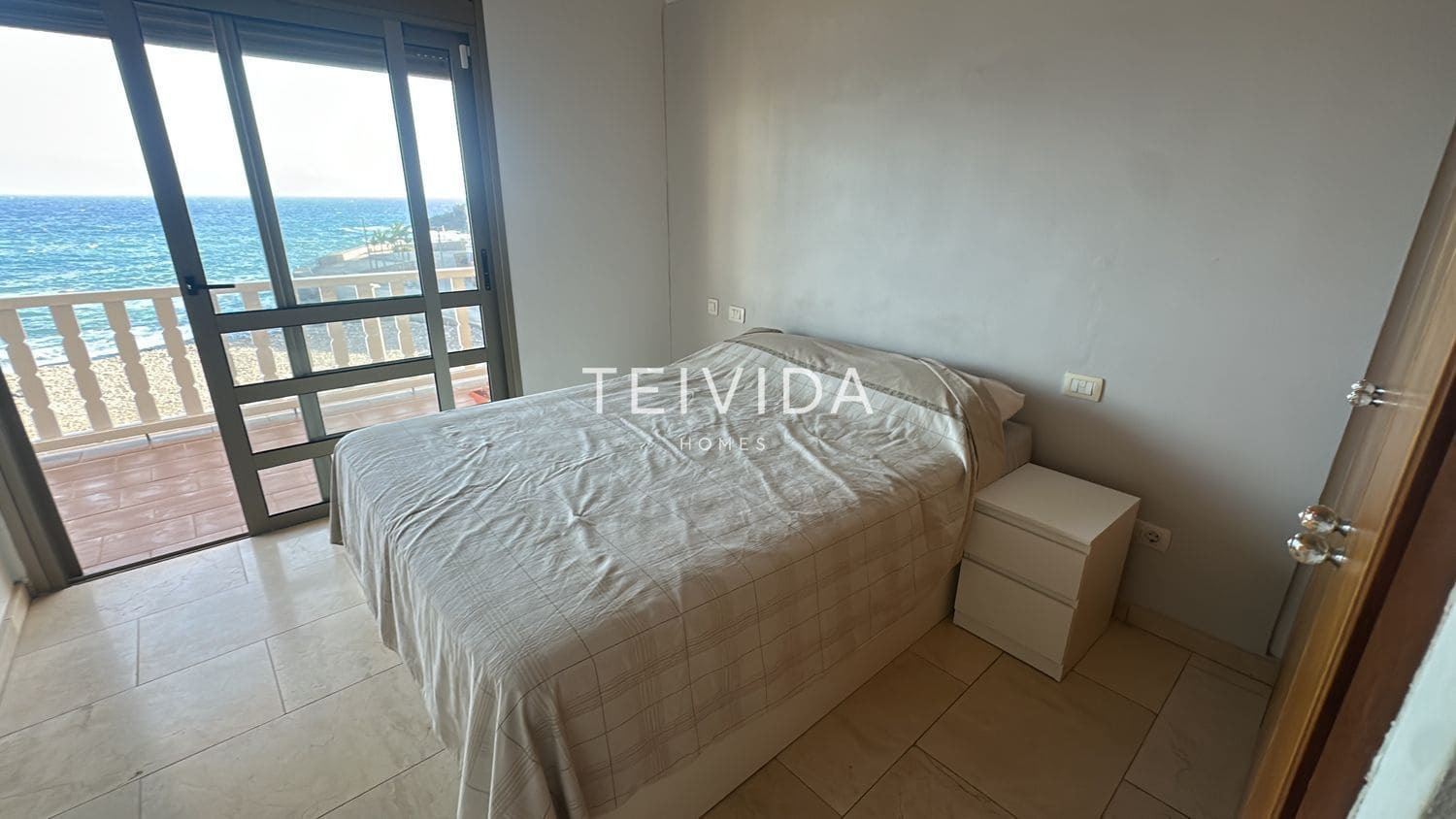 3 bedroom Villa for rent in Candelaria with garage - € 2,300 (Ref: 9635085)