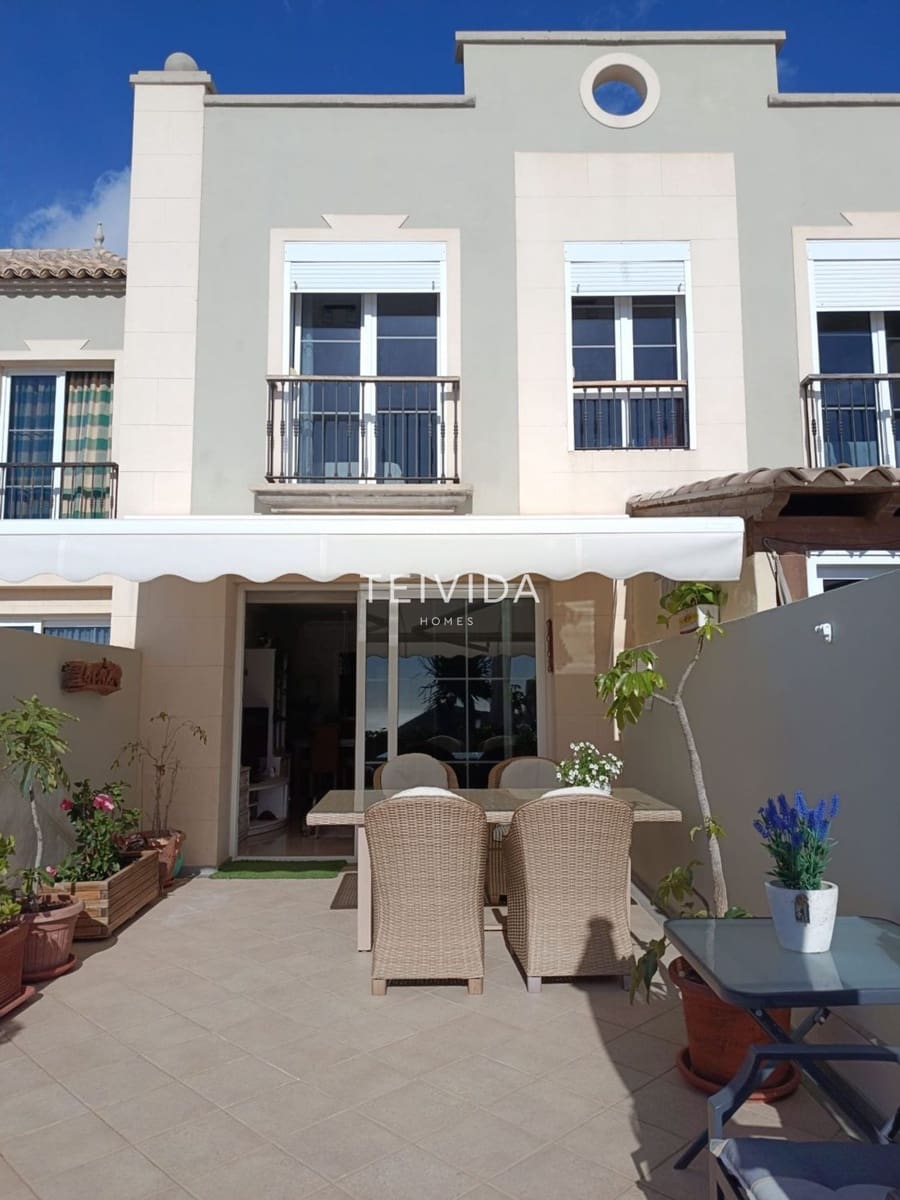 2 slaapkamer Huis te koop in Chayofa met garage - € 465.000 (Ref: 9650429)