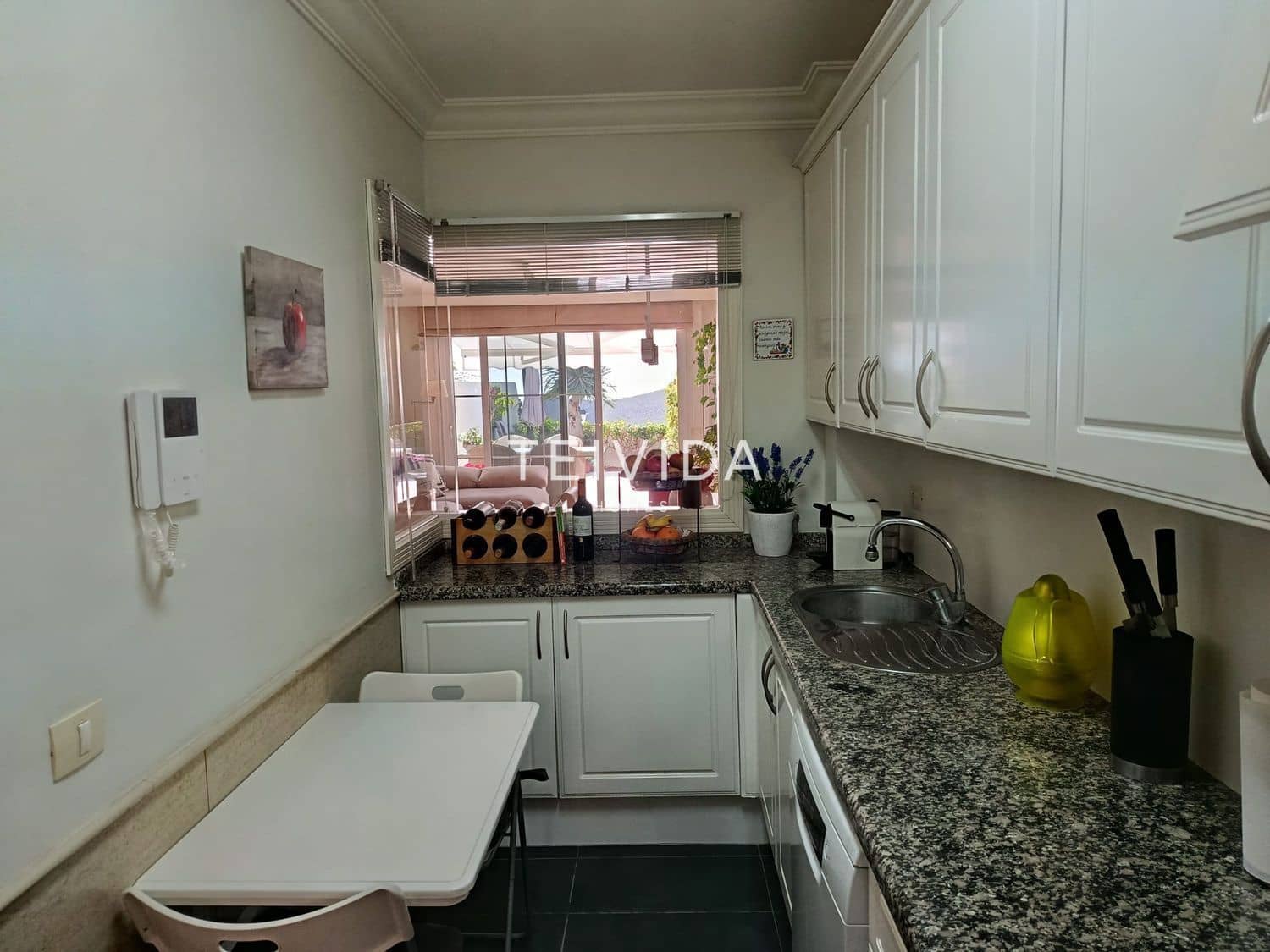 2 slaapkamer Huis te koop in Chayofa met garage - € 465.000 (Ref: 9650429)