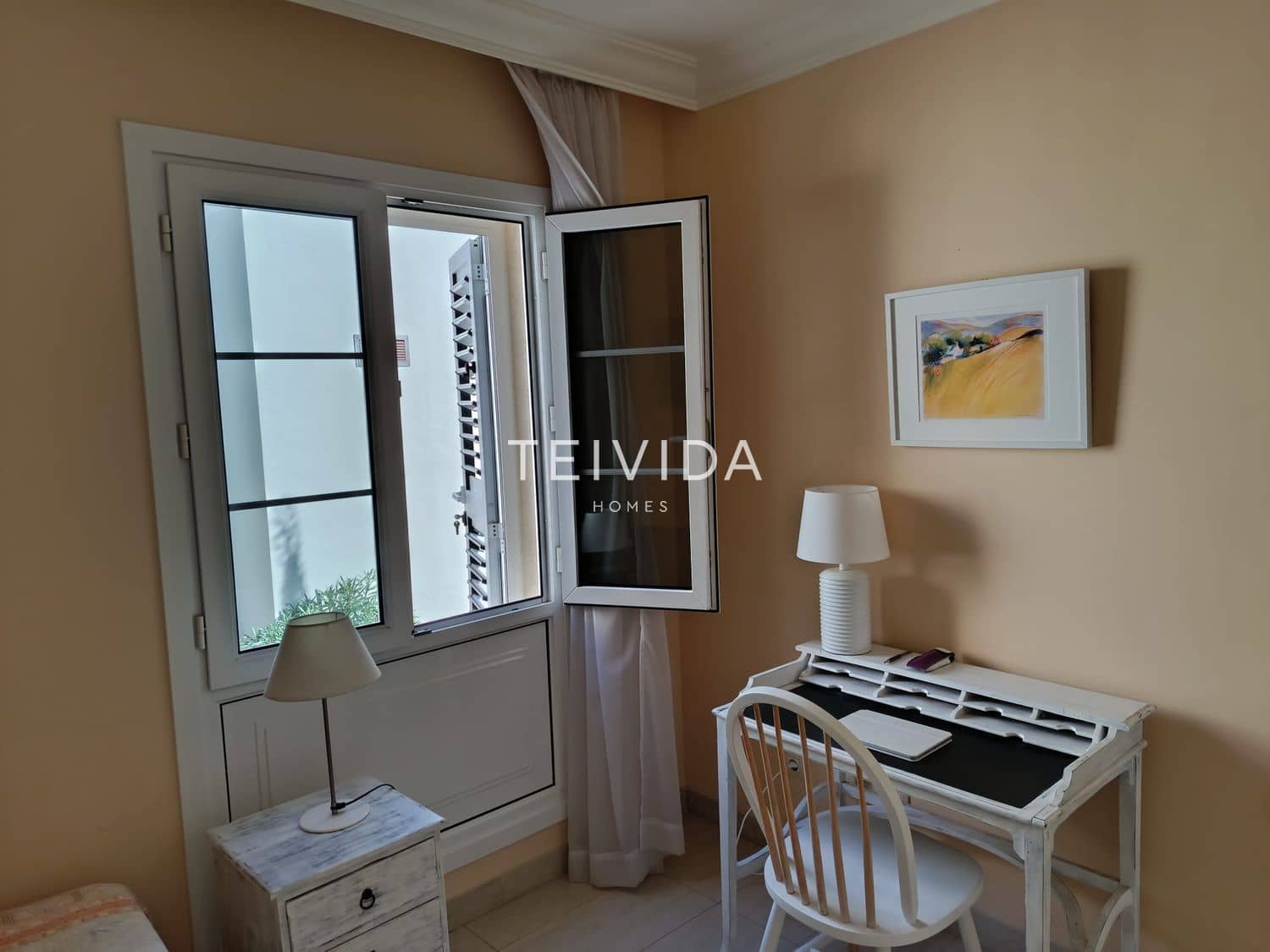 2 slaapkamer Huis te koop in Chayofa met garage - € 465.000 (Ref: 9650429)