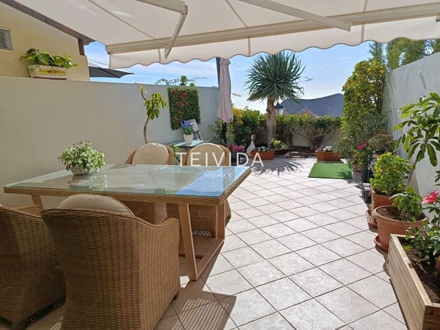 2 slaapkamer Huis te koop in Chayofa, Arona met garage - € 465.000 (Ref: 9650429)